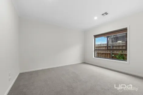 Property photo of 6 Nugget Place Aintree VIC 3336