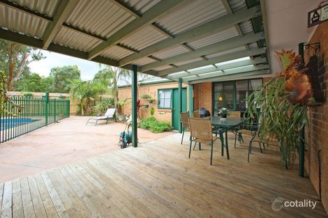 Property photo of 33 Segarta Circuit Ferntree Gully VIC 3156