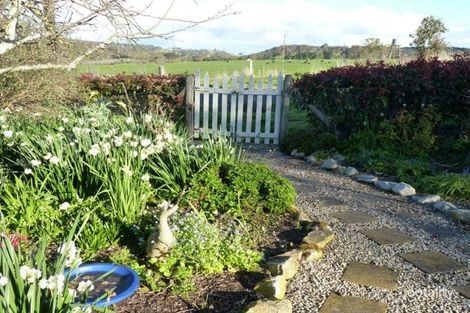 98 Whites Rd, Flaxley, SA 5153