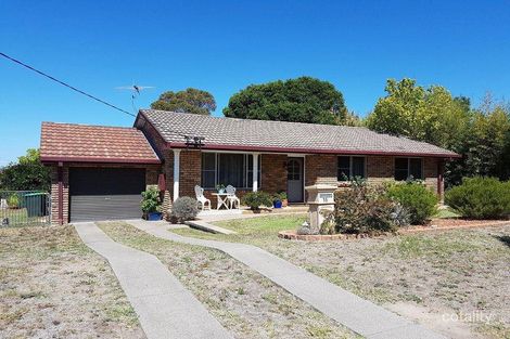 15 Dorothy Ave, Kootingal, NSW 2352