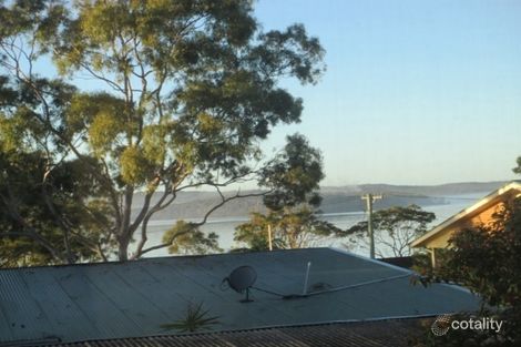Property photo of 8 Winbin Crescent Gwandalan NSW 2259