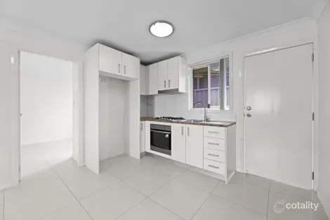 Property photo of 4/4-A Basilisk Place Whalan NSW 2770