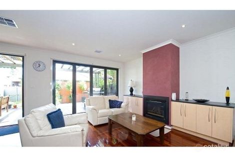Property photo of 3 Neumayer Place Newport VIC 3015