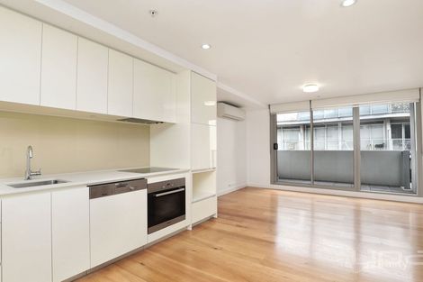 Property photo of 421/70 Nott Street Port Melbourne VIC 3207