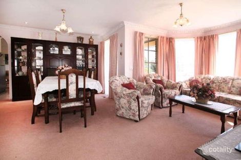 Property photo of 5 Candlebark Close Hampton Park VIC 3976