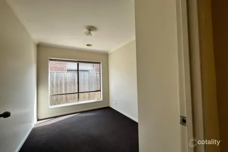 Property photo of 12 Biscay Street Point Cook VIC 3030