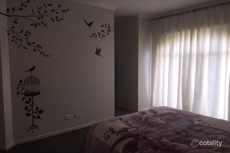 Property photo of 40 Hal Porter Terrace Lynbrook VIC 3975