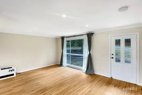 Property photo of 42 Hall Parade Hazelbrook NSW 2779