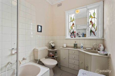 Property photo of 23 Victor Road Bentleigh East VIC 3165