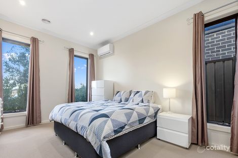 Property photo of 9 Clovelly Circuit Truganina VIC 3029