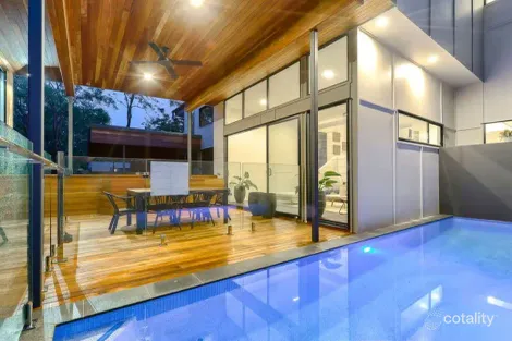 Property photo of 10 Ironside Street St Lucia QLD 4067