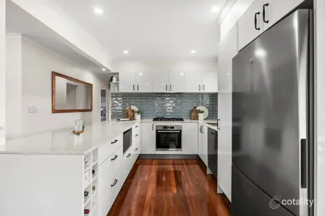 Property photo of 84 Collingwood Road Birkdale QLD 4159