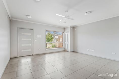 Property photo of 17 Erskine Way Sydenham VIC 3037