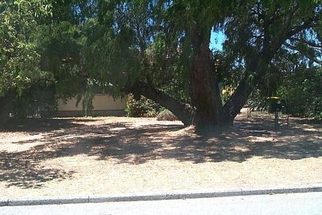 32 Searle Rd, Ardross, WA 6153