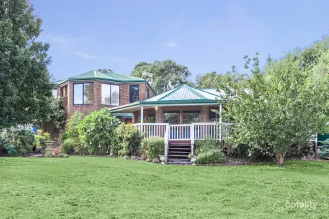 20 Bellmans Rd, Bushfield, VIC 3281