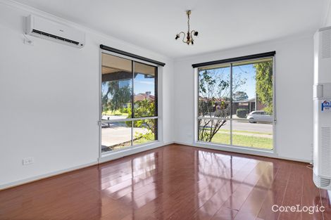 Property photo of 33 Kimberley Road Werribee VIC 3030