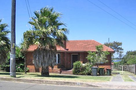 39 Stuart Rd, Warrawong, NSW 2502