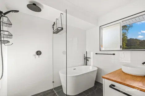 Property photo of 32 Yvonne Street Highworth QLD 4560