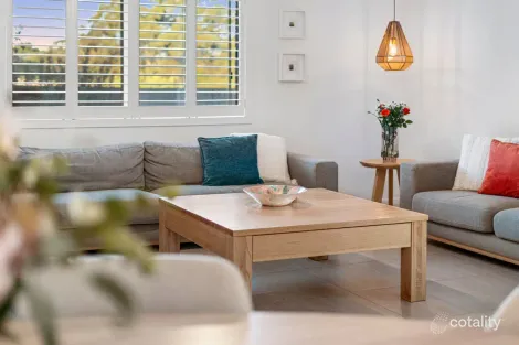 Property photo of 5 Gunsynd Drive Dakabin QLD 4503