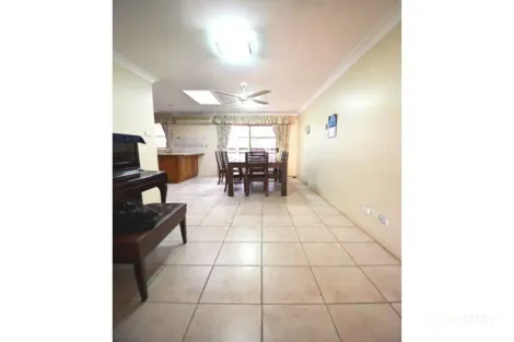 Property photo of 8A Garland Avenue Epping NSW 2121