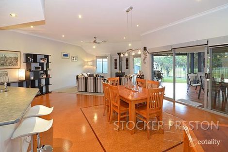 Property photo of 38 Indooroopilly Crescent Dunsborough WA 6281