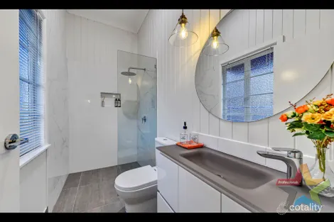 Property photo of 74 Tiger Street Ipswich QLD 4305