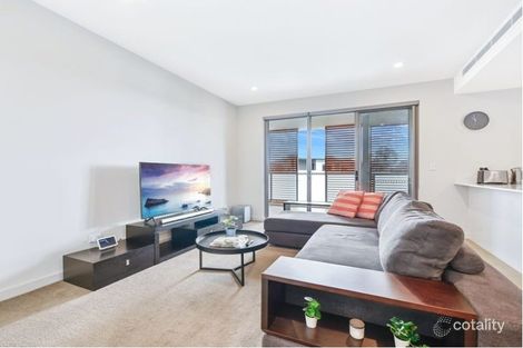 Property photo of 402D/2 Rowe Drive Potts Hill NSW 2143