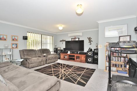 Property photo of 35 Nightingale Way Warnbro WA 6169