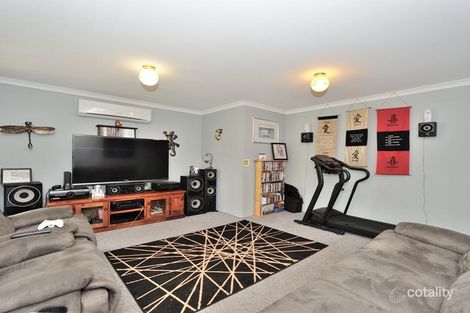Property photo of 35 Nightingale Way Warnbro WA 6169