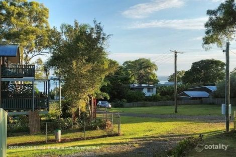 Property photo of 11 Shelly Crescent Lamb Island QLD 4184