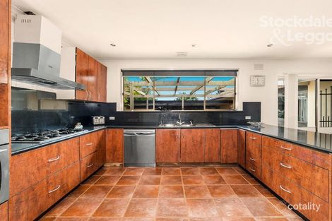 Property photo of 11 Pendelton Place Lysterfield VIC 3156