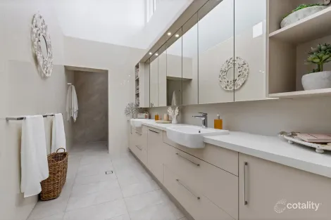 Property photo of 4 Whitbread Place North Rocks NSW 2151