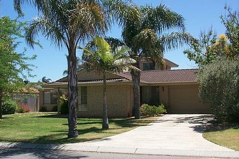 13 Tullamore Cl, Waterford, WA 6152