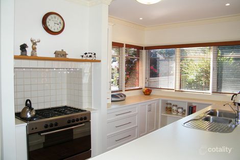 Property photo of 8 Hakea Court Drouin VIC 3818