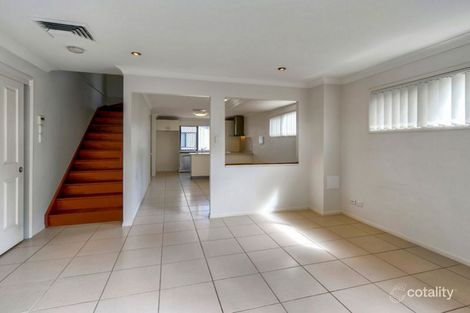 Property photo of 3/2 Battersby Street Zillmere QLD 4034