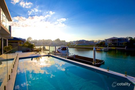 Property photo of 32 Middle Quay Drive Biggera Waters QLD 4216