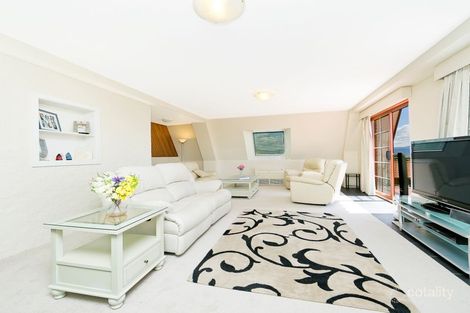 Property photo of 16 Crommelin Place Chisholm ACT 2905