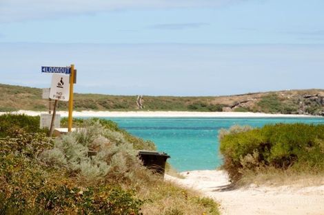 Property photo of 5 Pyp Court Lancelin WA 6044