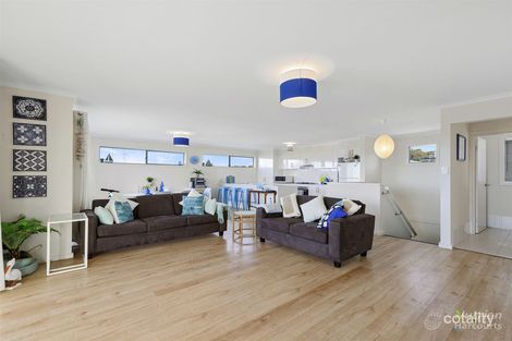 9 Hardwicke Cl, Point Turton, SA 5575