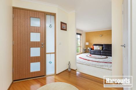 Property photo of 29 Lawrence Drive Berwick VIC 3806