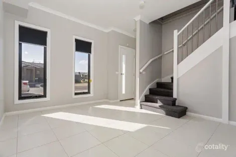 Property photo of 1A Larissa Street Tarneit VIC 3029