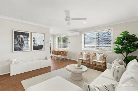 Property photo of 6 Bahloo Avenue Palm Beach QLD 4221