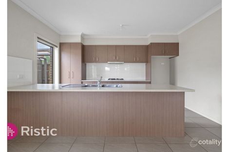 Property photo of 16 Wilhelmina Walk Epping VIC 3076
