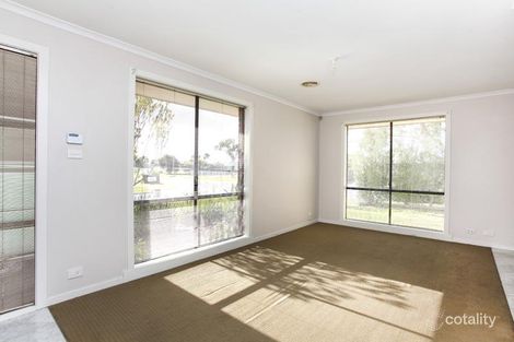 Property photo of 9 Somerset Drive Sunshine North VIC 3020