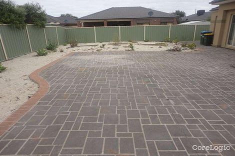 Property photo of 6 Oldfield Place Point Cook VIC 3030