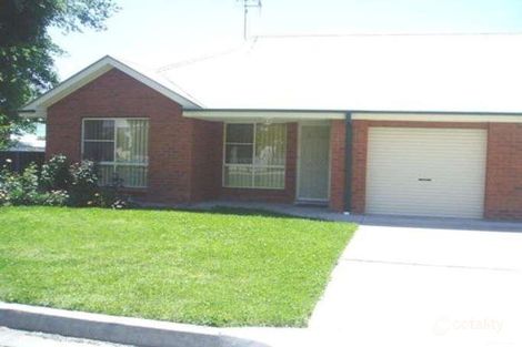 Property photo of 19 Henry Street Bathurst NSW 2795