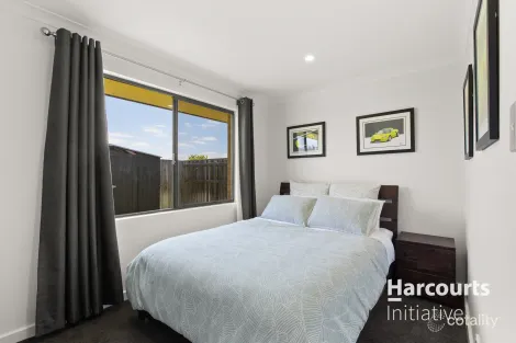 Property photo of 3 Newington Pass Ellenbrook WA 6069