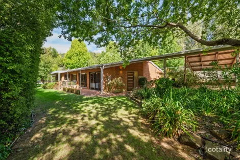 Property photo of 2 Houghs Lane Bright VIC 3741