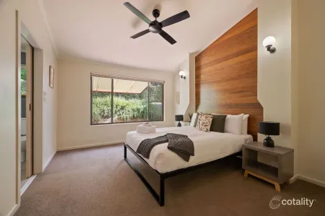 Property photo of 2 Houghs Lane Bright VIC 3741