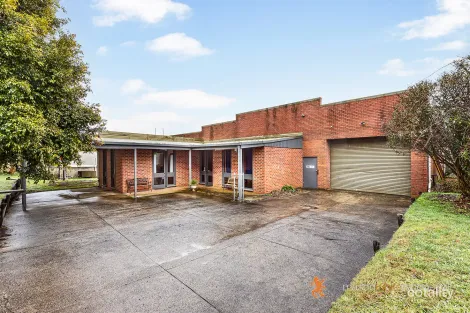 896 Whittlesea-Kinglake Rd, Kinglake West, VIC 3757